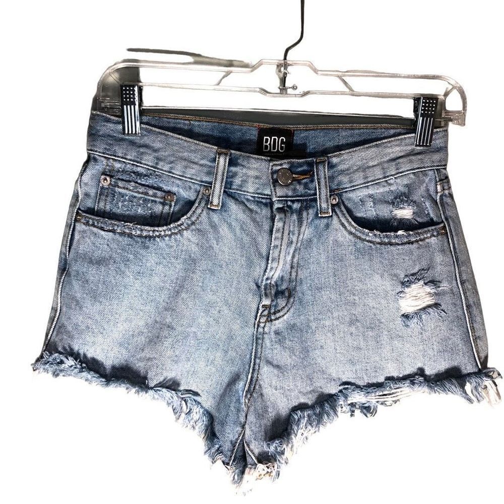 BDG Women's High-rise Girlfriend Tattered Denim Short Size 26
